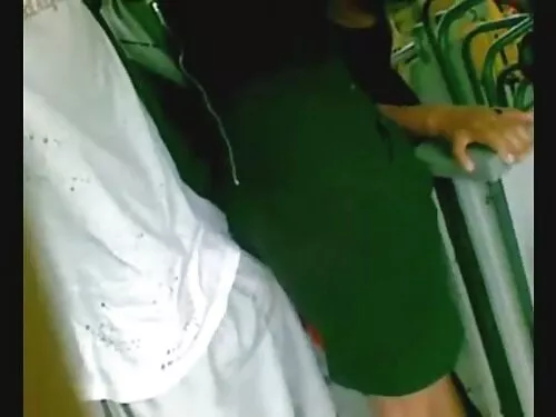 दुधको छाला भएको बस्ट ...