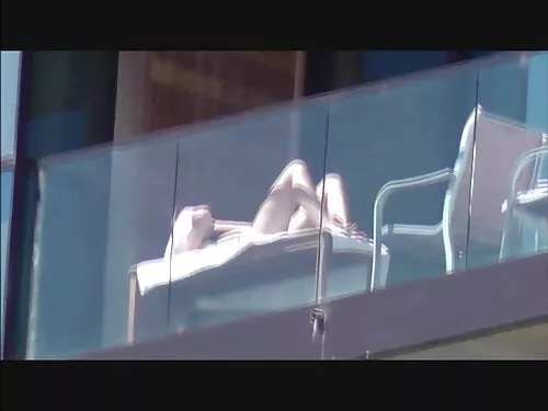 Busty MILF तारा हलिड ...